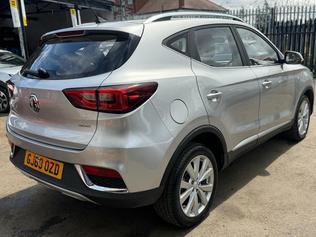 MG ZS Zs Exclusive T Red #11