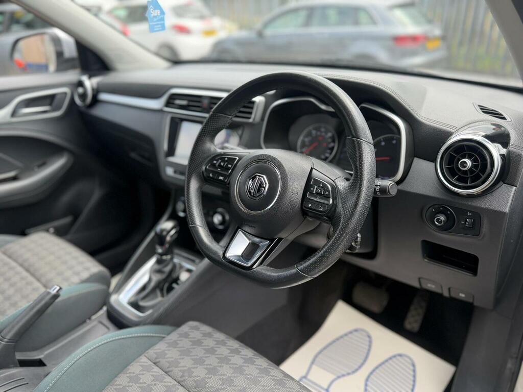 MG ZS Zs Exclusive T Red #14