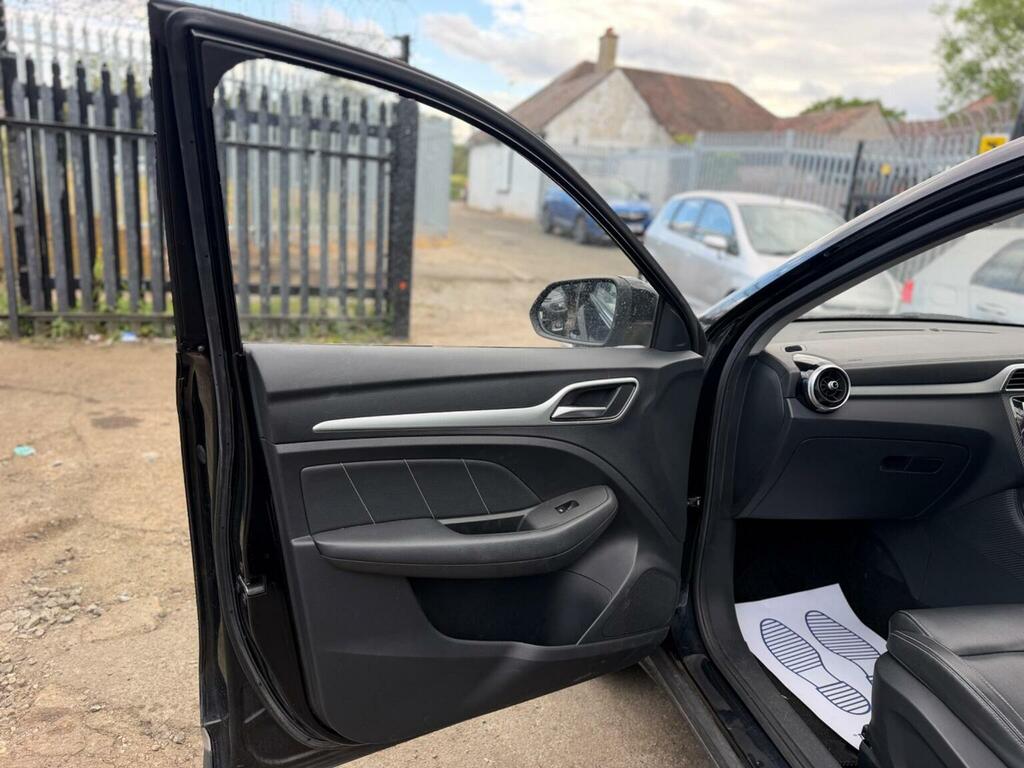 MG ZS 44.5Kwh Exclusive Suv 143 Ps Blue #37