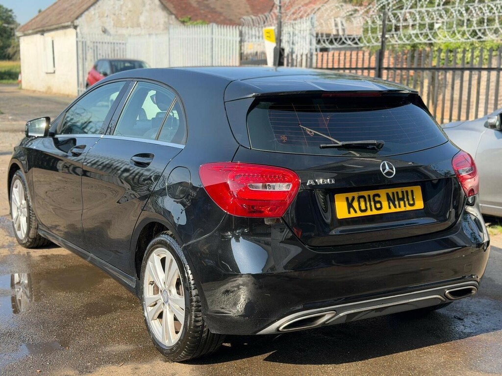 Mercedes-Benz A Class 1.6 A180 Sport 7G-dct Euro 6 Ss Black #4
