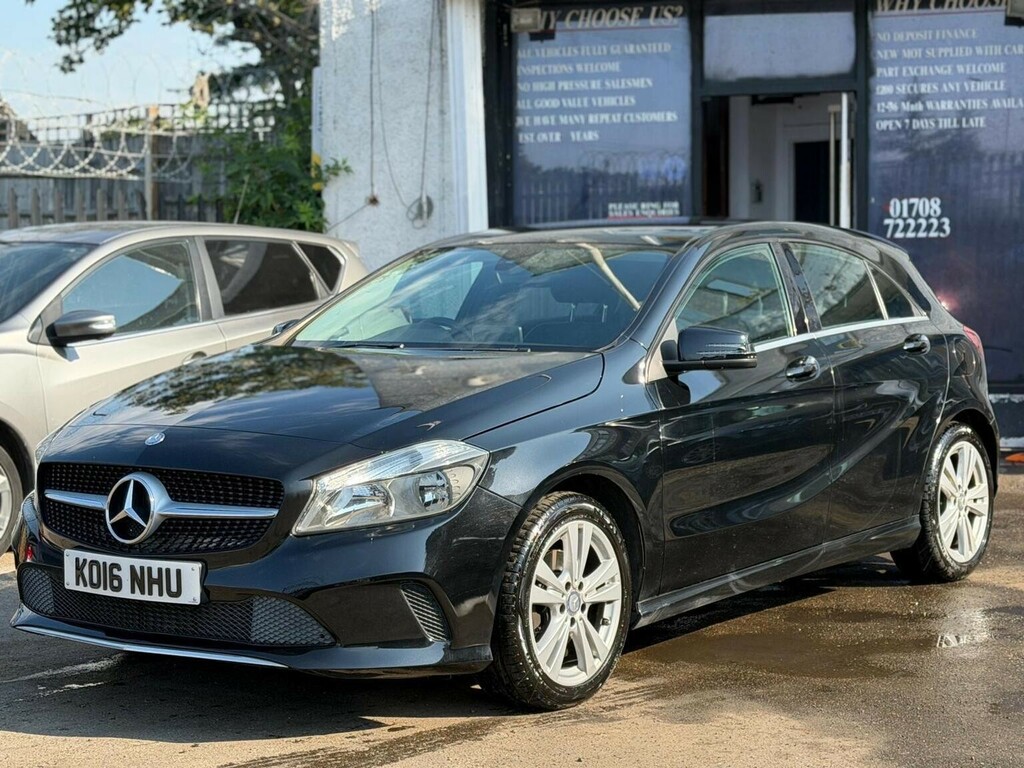 Mercedes-Benz A Class 1.6 A180 Sport 7G-dct Euro 6 Ss Black #3