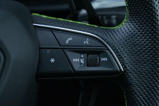 Lamborghini Urus V8 Black #26