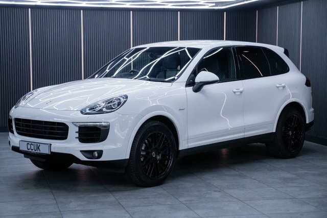 Porsche Cayenne 3.0 Td V6 Platinum Edition Suv Tiptroni White #3
