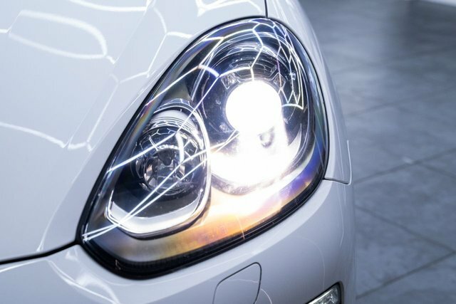 Porsche Cayenne 3.0 Td V6 Platinum Edition Suv Tiptroni White #4