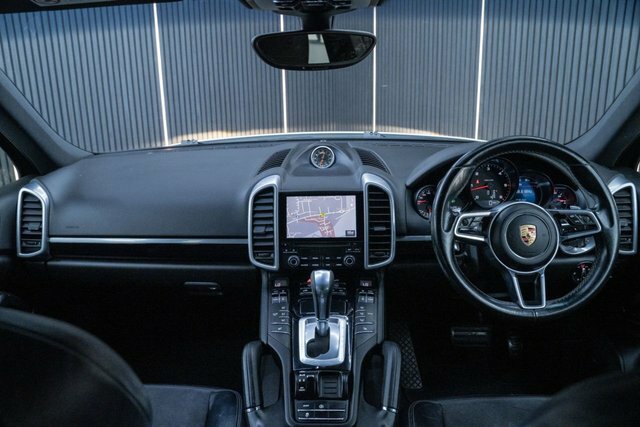 Porsche Cayenne   #13