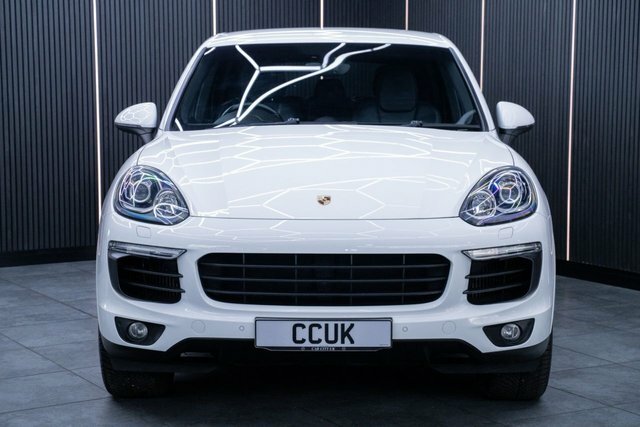 Porsche Cayenne 3.0 Td V6 Platinum Edition Suv Tiptroni White #2