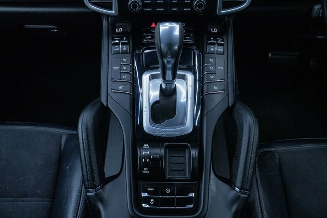 Porsche Cayenne   #17