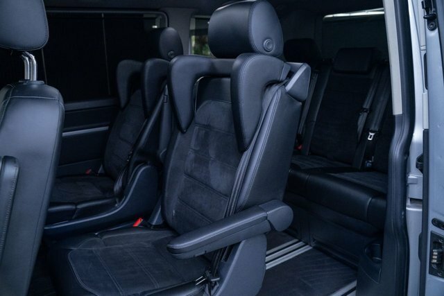 Volkswagen Caravelle Mpv  #30