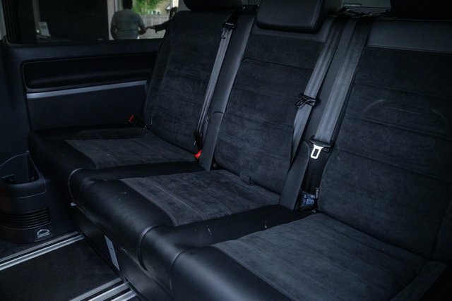 Volkswagen Caravelle Mpv  #31