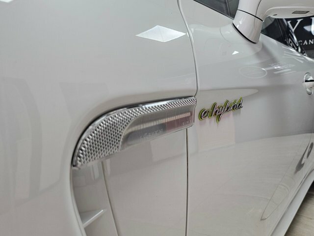 Porsche Panamera 3.0L S E-hybrid Tiptronic 333 Bhp White #3