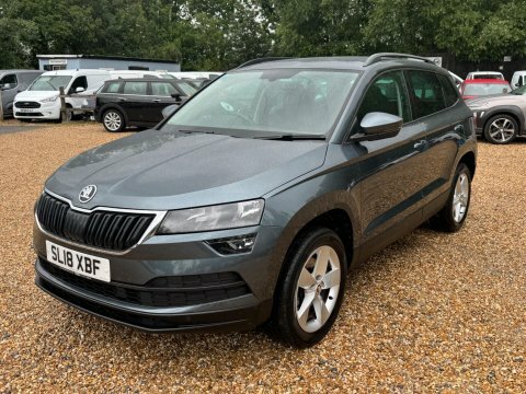 Skoda Karoq 1.5 Tsi Se Grey #4