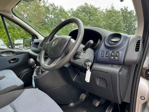 Vauxhall Vivaro Cdti 2900 Ecoflex Panel White #19