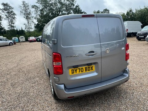 Vauxhall Vivaro 1.5L Sportive White #17