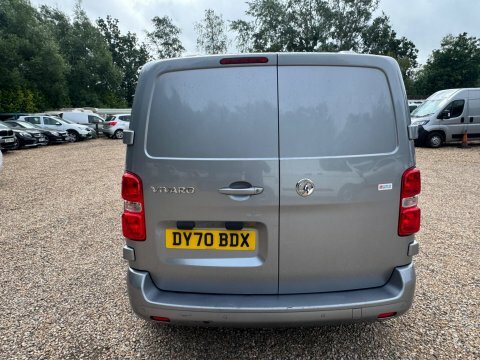 Vauxhall Vivaro 1.5L Sportive White #15