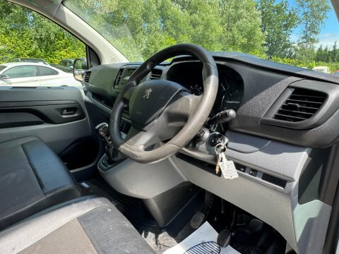 Peugeot Expert Mpv White #33