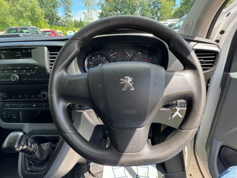 Peugeot Expert Mpv White #41