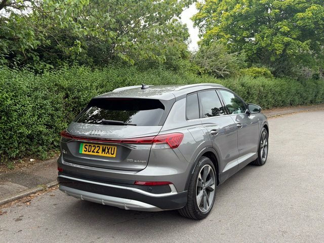 Audi Q4 E Tron 35 S Line Suv 55Kwh 170 Ps Grey #4