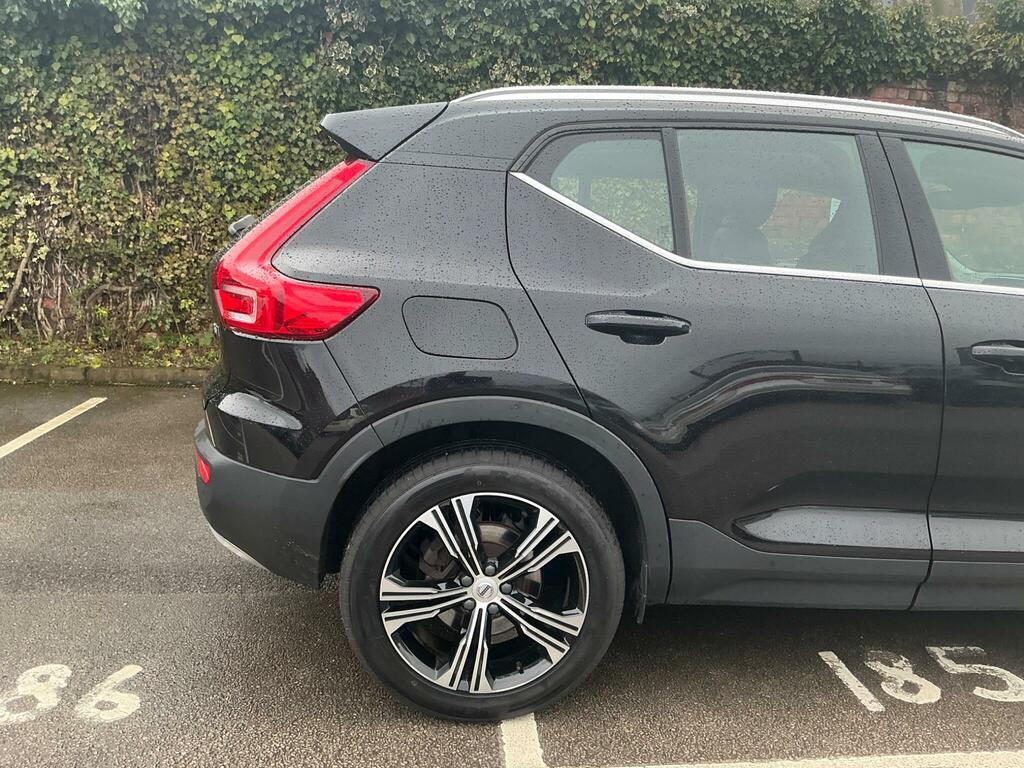 Volvo XC40 T3 R-design Black #31
