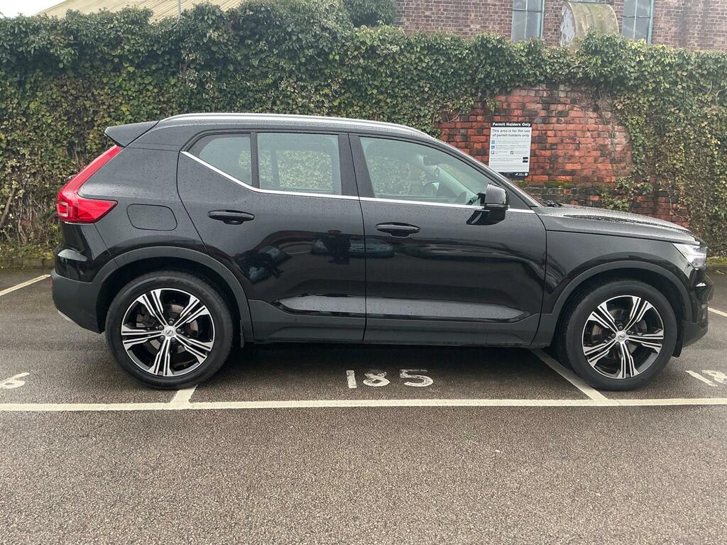 Volvo XC40 T3 R-design Black #9