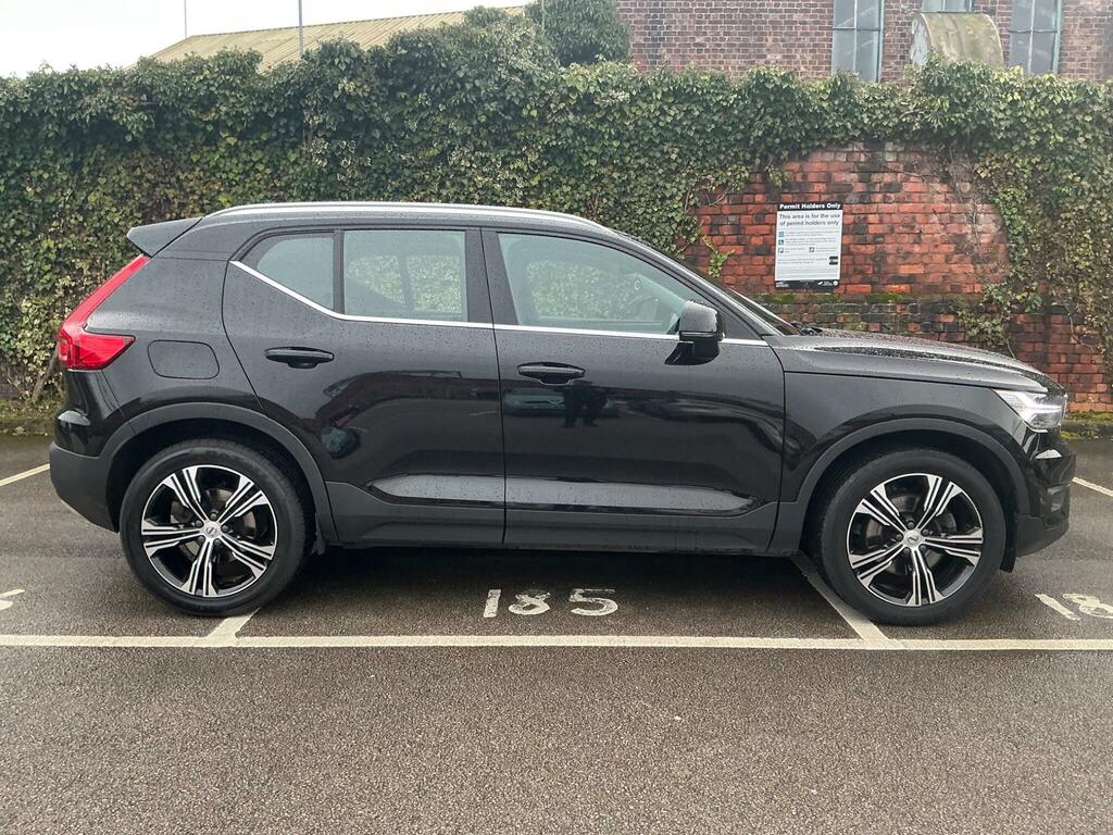 Volvo XC40 T3 R-design Black #10