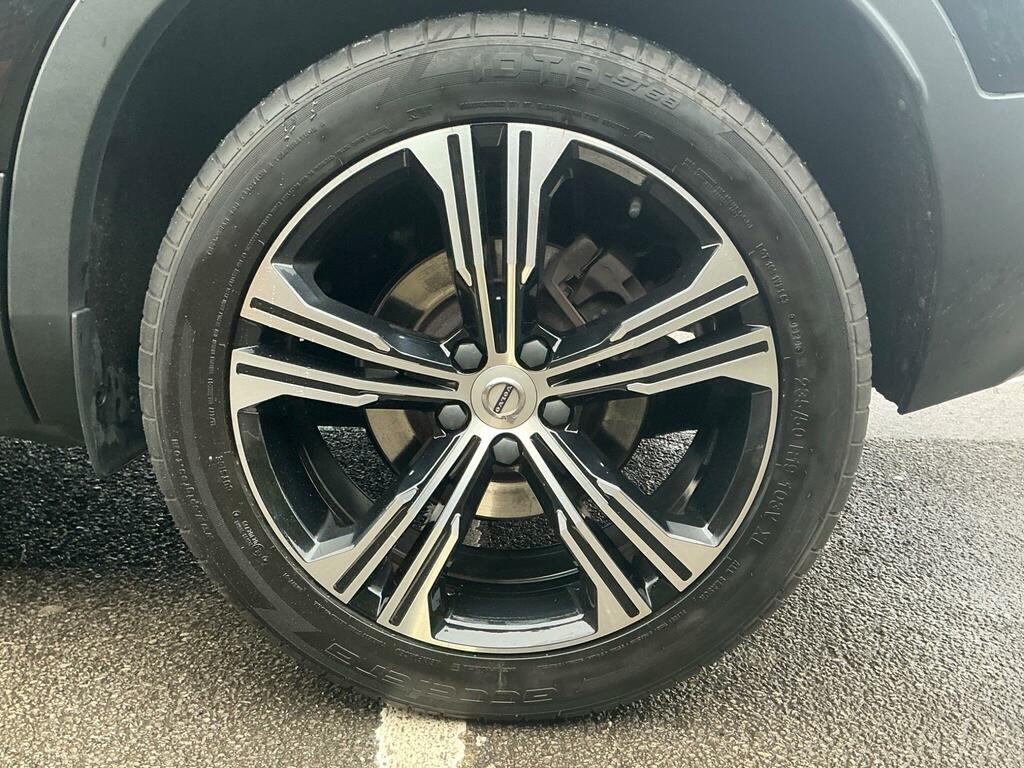 Volvo XC40 T3 R-design Black #29