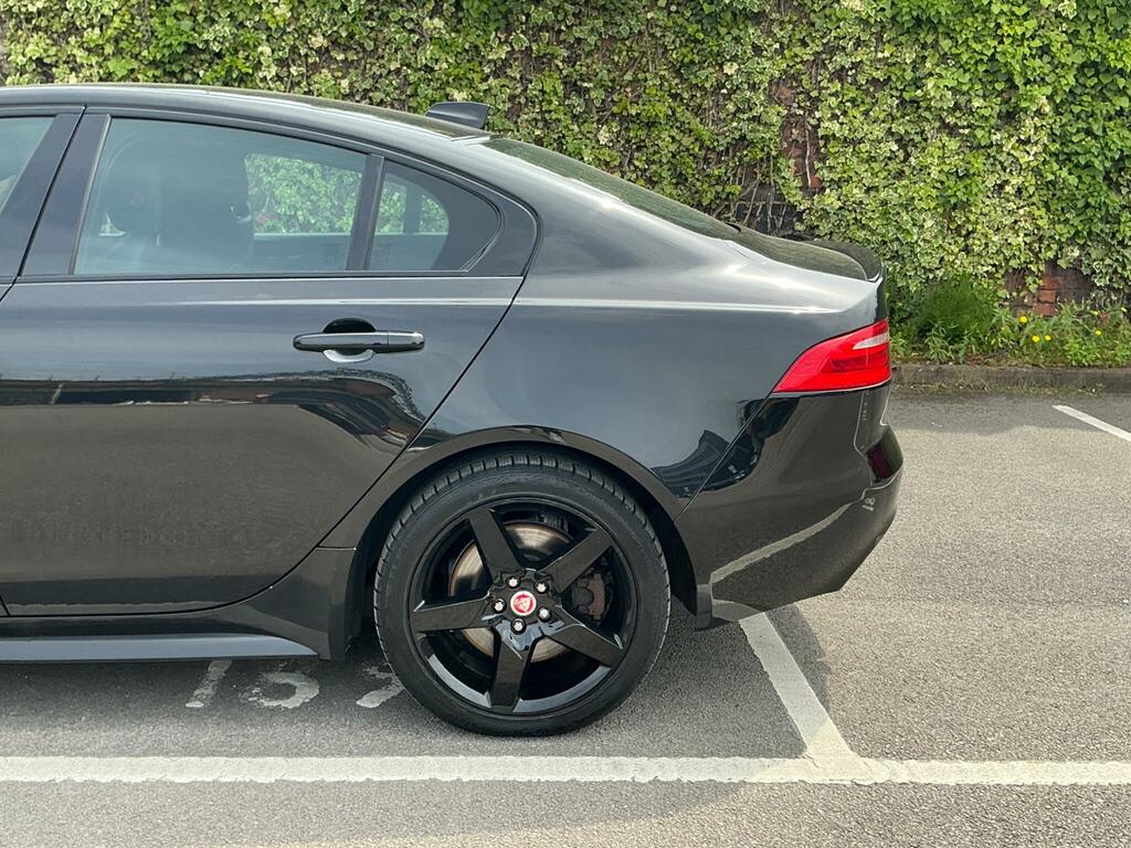 Jaguar XE D R-sport Black #45