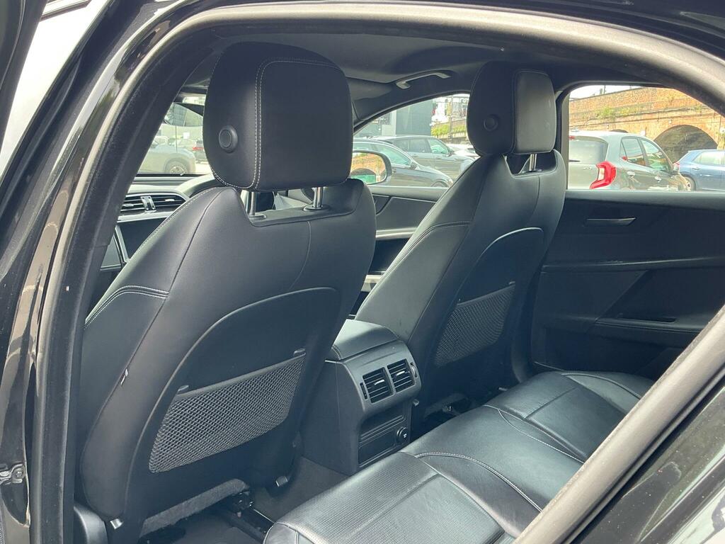 Jaguar XE D R-sport Black #15
