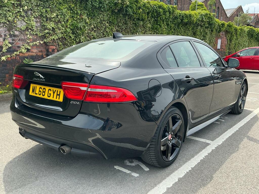 Jaguar XE D R-sport Black #11