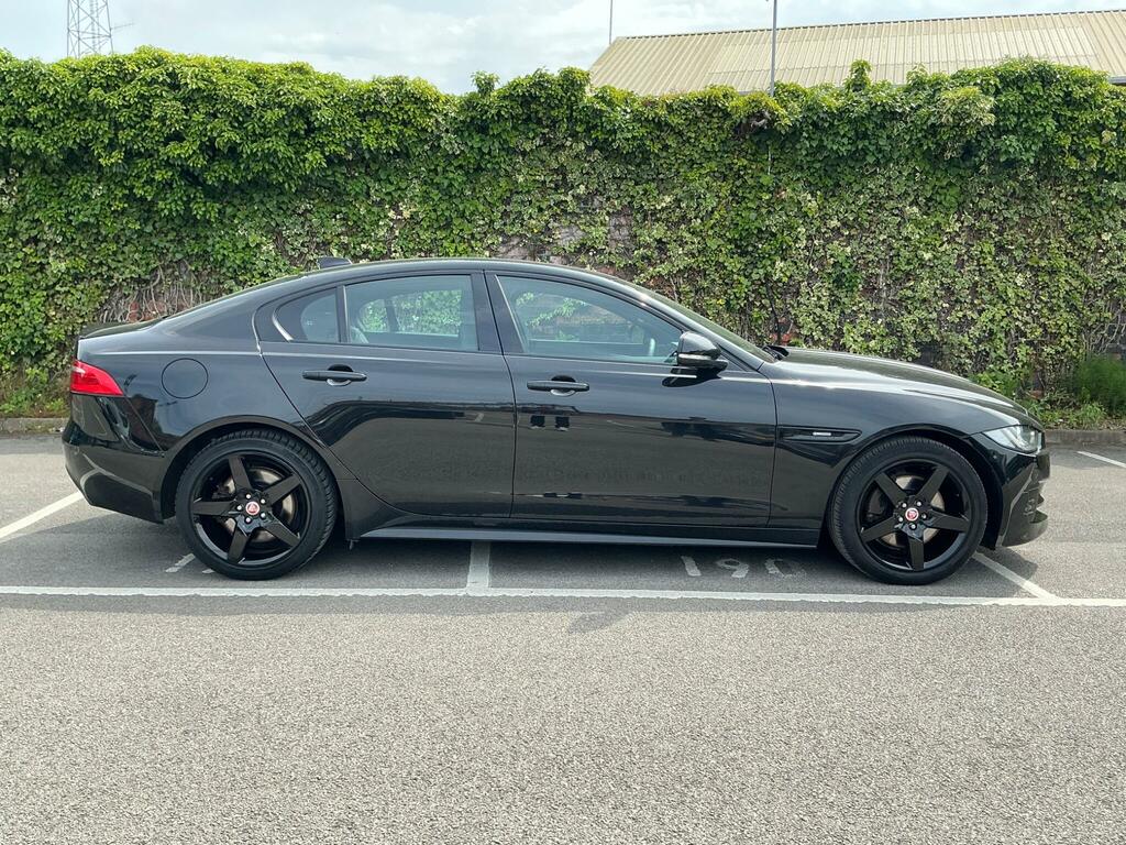 Jaguar XE D R-sport Black #10