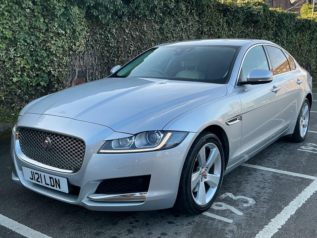 Jaguar XF 2.0D Portfolio Awd Euro 6 Ss Silver #3