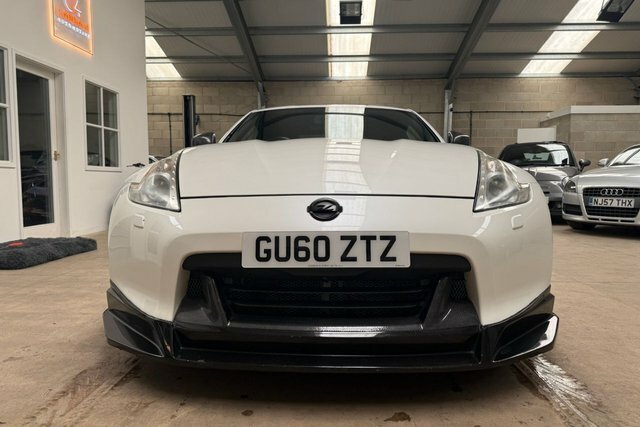 Nissan 370Z Z 3.7 V6 Gt Coupe Euro 5 328 Ps White #2