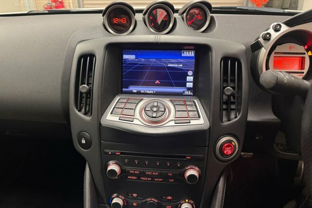 Nissan 370Z Gt Silver #28