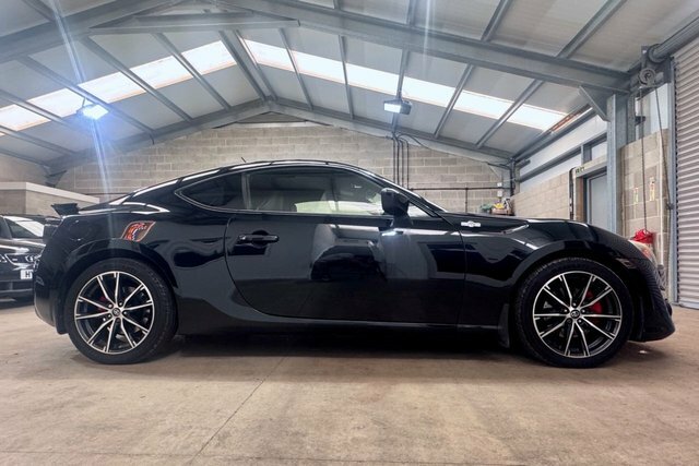 Toyota GT86 2.0 Boxer D-4s Coupe Euro 5 200 Black #6