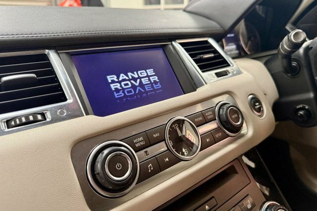 Land Rover Range Rover Sport 2012 12 3.0 Brown #21