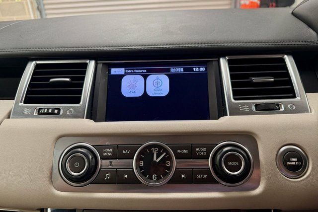 Land Rover Range Rover Sport 2012 12 3.0 Brown #26