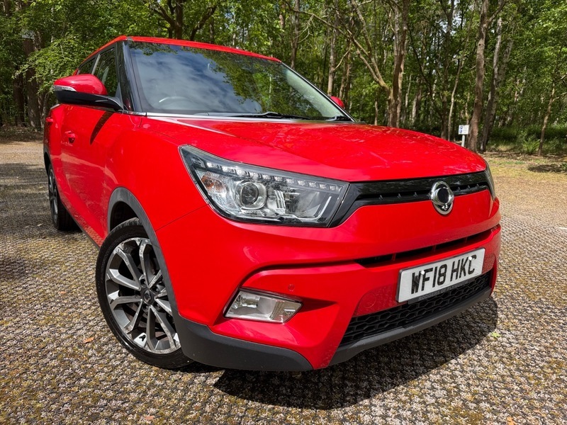 SsangYong Tivoli Elx Red