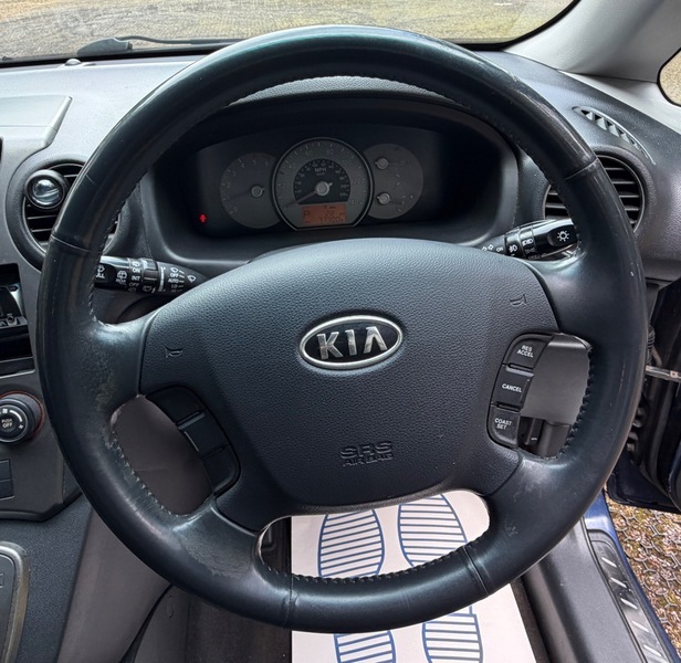 Kia Carens 2.0 Crdi Ls Silver #17