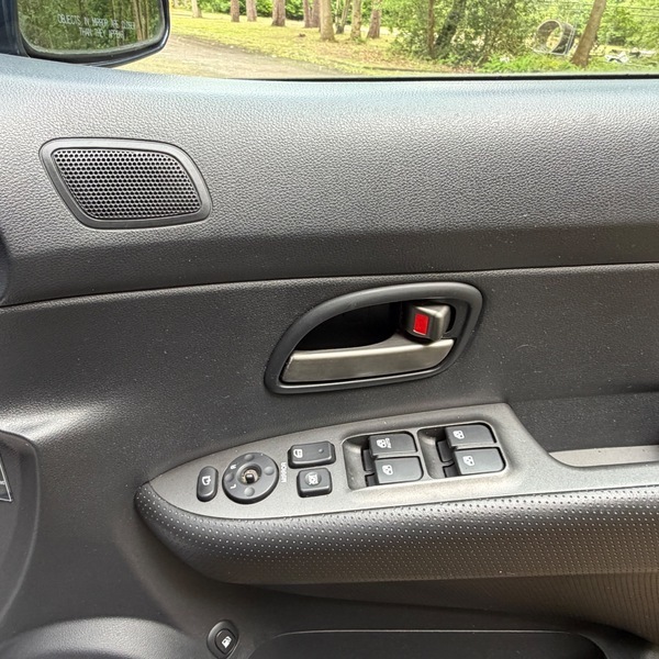 Kia Carens 2.0 Crdi Ls Silver #15