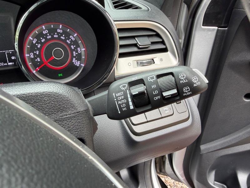 SsangYong Tivoli Elx White #34