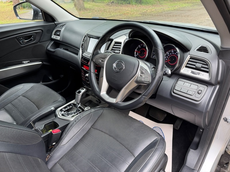 SsangYong Tivoli Elx White #15