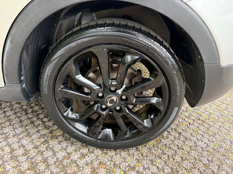 SsangYong Tivoli Elx White #55