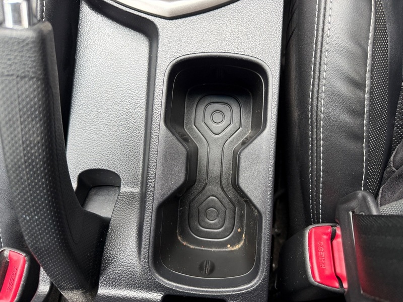 SsangYong Tivoli Elx White #37