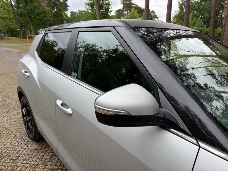 SsangYong Tivoli Elx White #40
