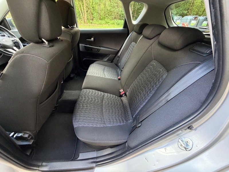 Kia Ceed Crdi 3 Silver #5