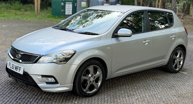 Kia Ceed 1.6 Crdi Ecodynamics 2 Sports Wagon Euro 5 Ss Blue #11