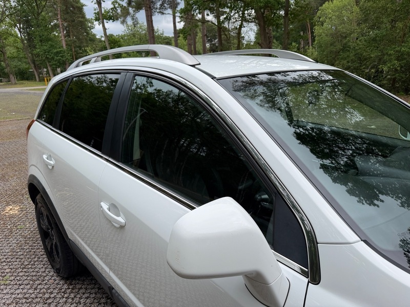 Vauxhall Antara 2.2 Exclusiv Cdti 4Wd 161 Bhp White #37