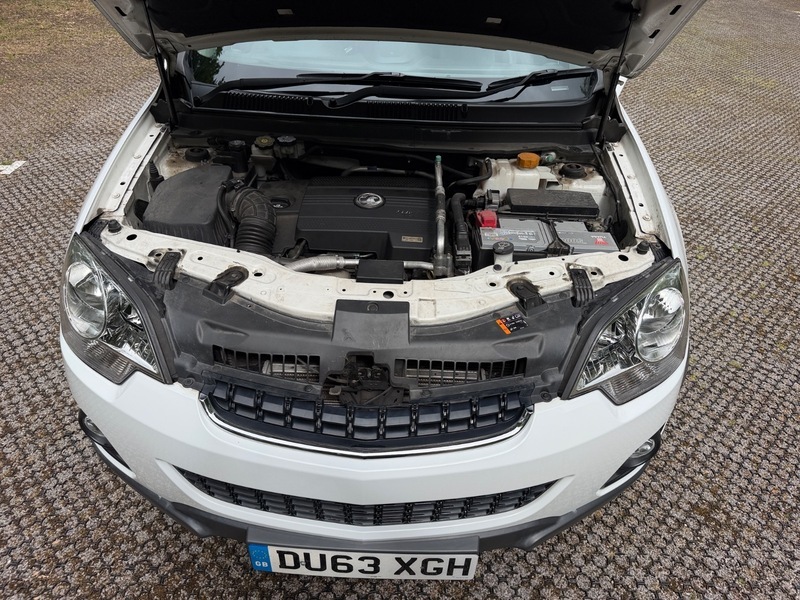 Vauxhall Antara 2.2 Exclusiv Cdti 4Wd 161 Bhp White #52