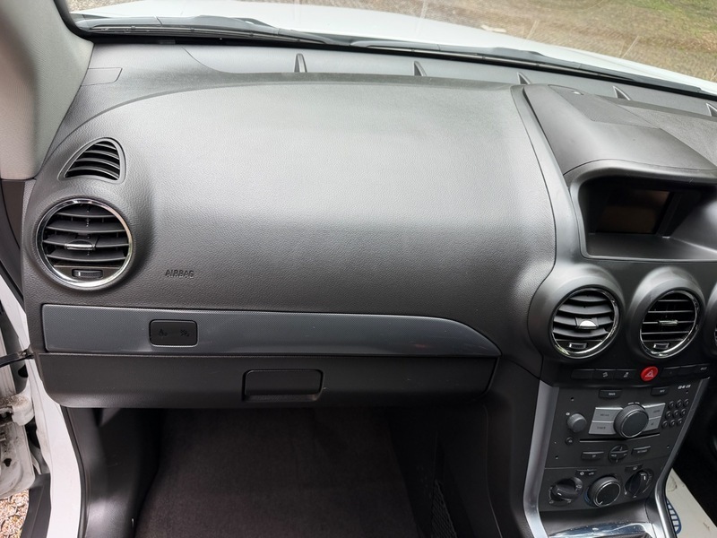Vauxhall Antara 2.2 Exclusiv Cdti 4Wd 161 Bhp White #39