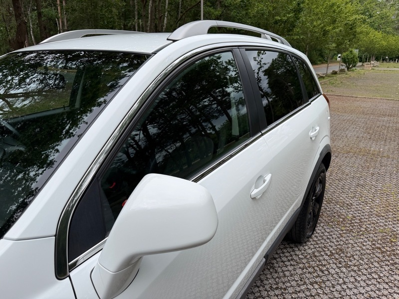 Vauxhall Antara 2.2 Exclusiv Cdti 4Wd 161 Bhp White #38