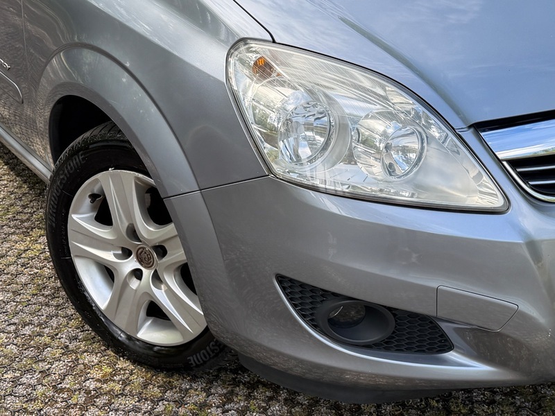 Vauxhall Zafira Exclusiv Blue #29